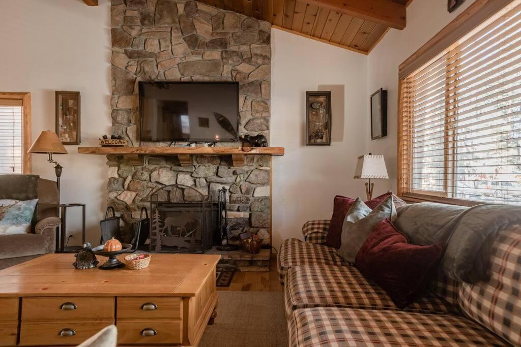 Hot Tub*Kids Room*Family Cabin Big Bear City Dış mekan fotoğraf
