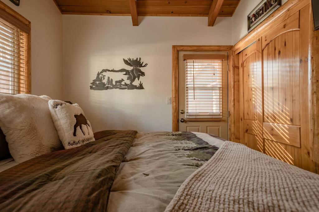 Hot Tub*Kids Room*Family Cabin Big Bear City Dış mekan fotoğraf