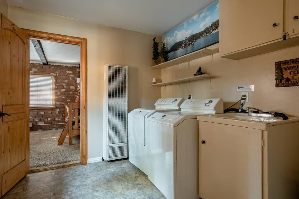 Hot Tub*Kids Room*Family Cabin Big Bear City Dış mekan fotoğraf